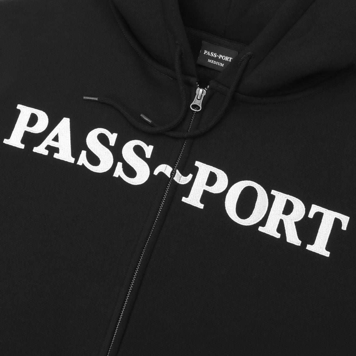 PASS~PORT OFFICIAL ZIP HOOD BLACK