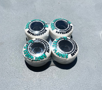 SNOT WHEEL CO.- BOOGERTHANE WHEELS WHITE/BLACK 54mm 101a